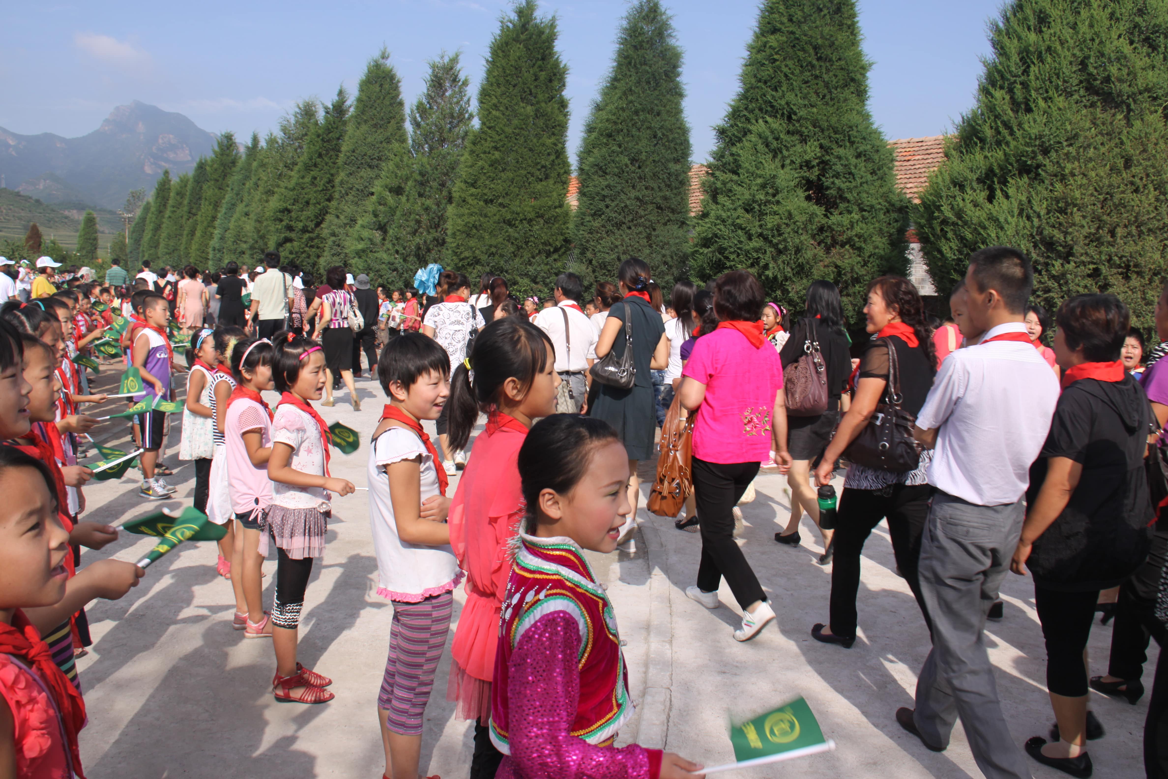 第17所 承德市乌龙矶多宝在线平台（中国）官网牛艳玲小学