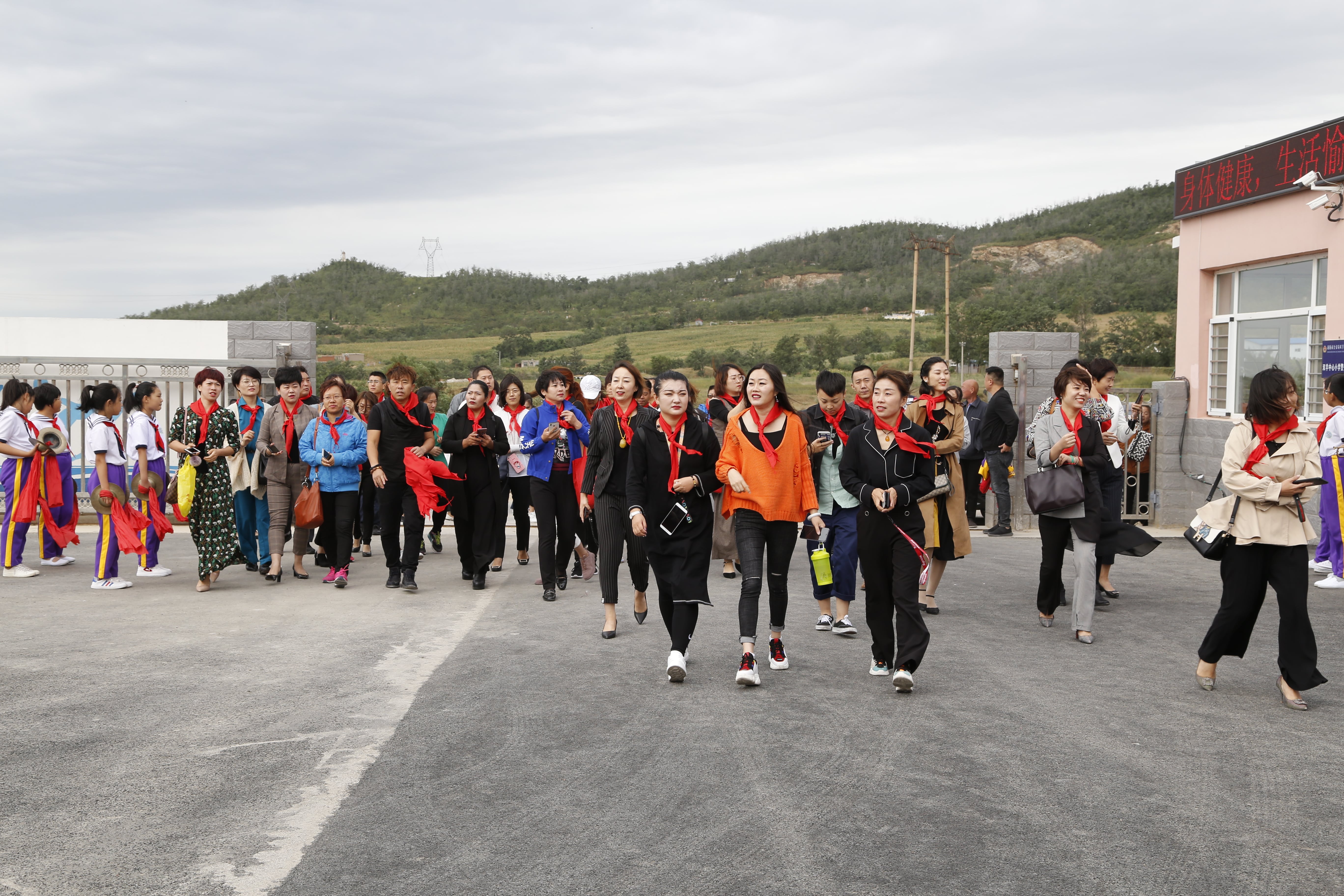 第163所 凌海市双羊镇多宝在线平台(中国)官网孙翔宇小学 第163所 凌海市双羊镇多宝在线平台(中国)官网孙翔宇小学
