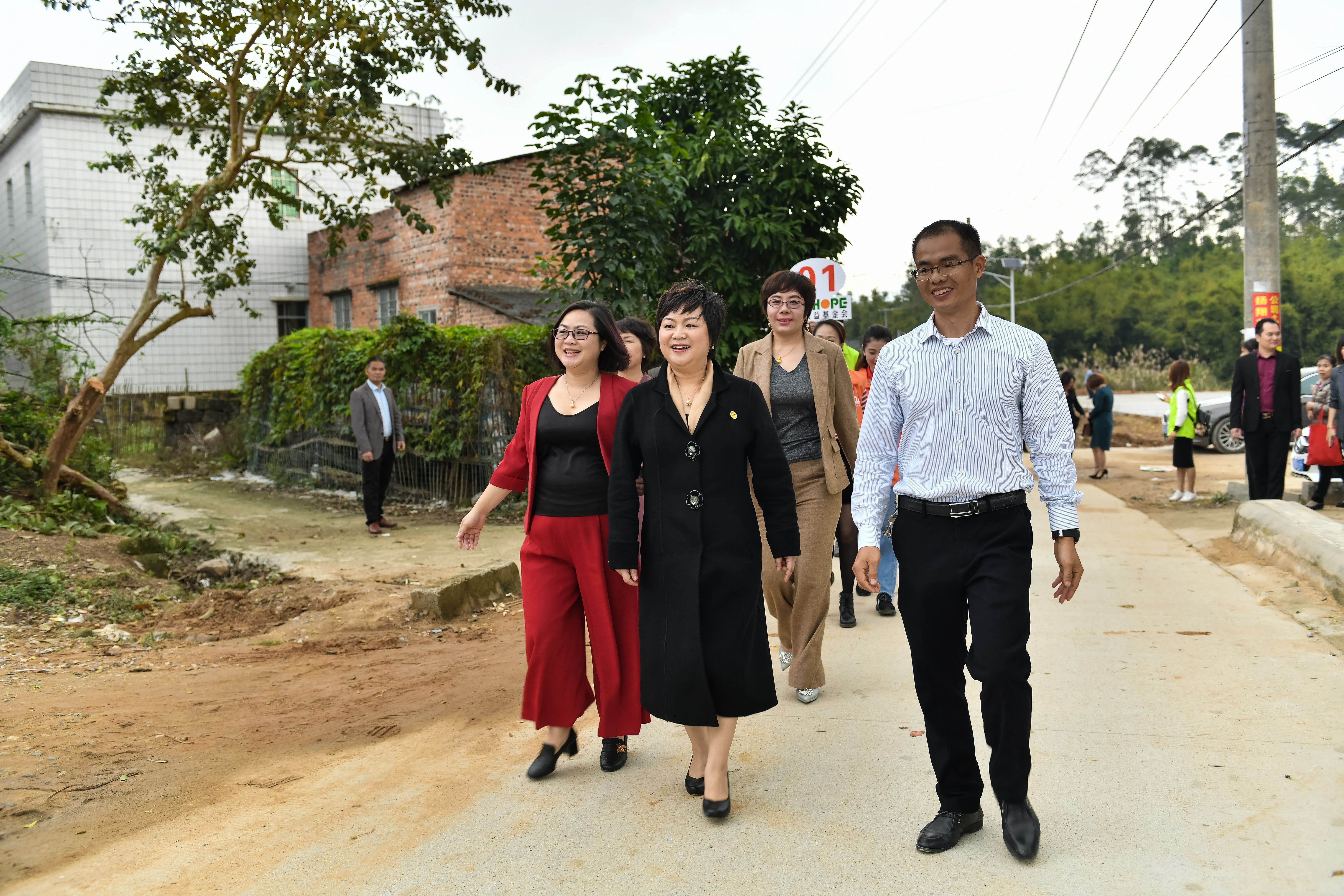 第184所  南宁市宾阳县思陇镇昆仑村多宝在线平台（中国）官网韦玲小学